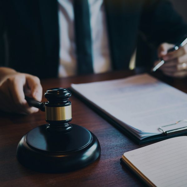 ¿Qué incluye nuestro servicio de litigio estratégico? - Análisis y evaluación de conflictos